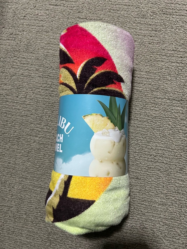 Brand New Malibu Travel Beach Towel - photo 5