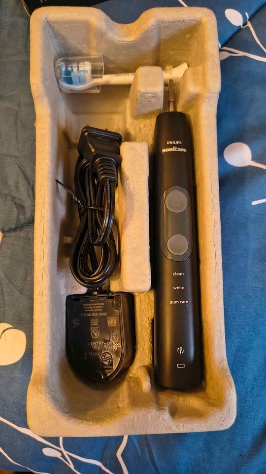 Philips Sonicare ProtectiveClean 5300 - photo 3