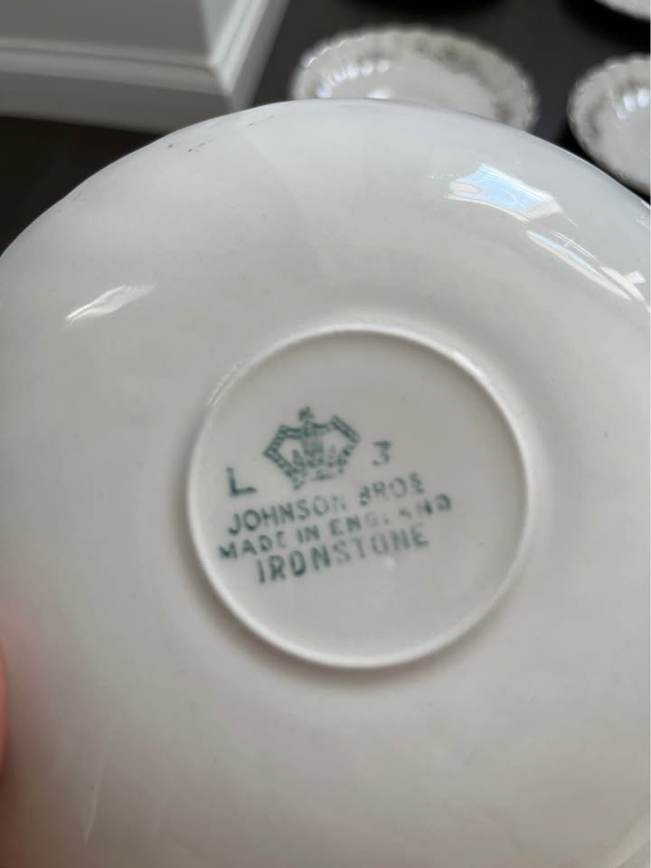 Johnson Bros England Tea Cups Set - photo 5