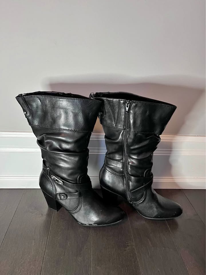 Women’s Leather Boots