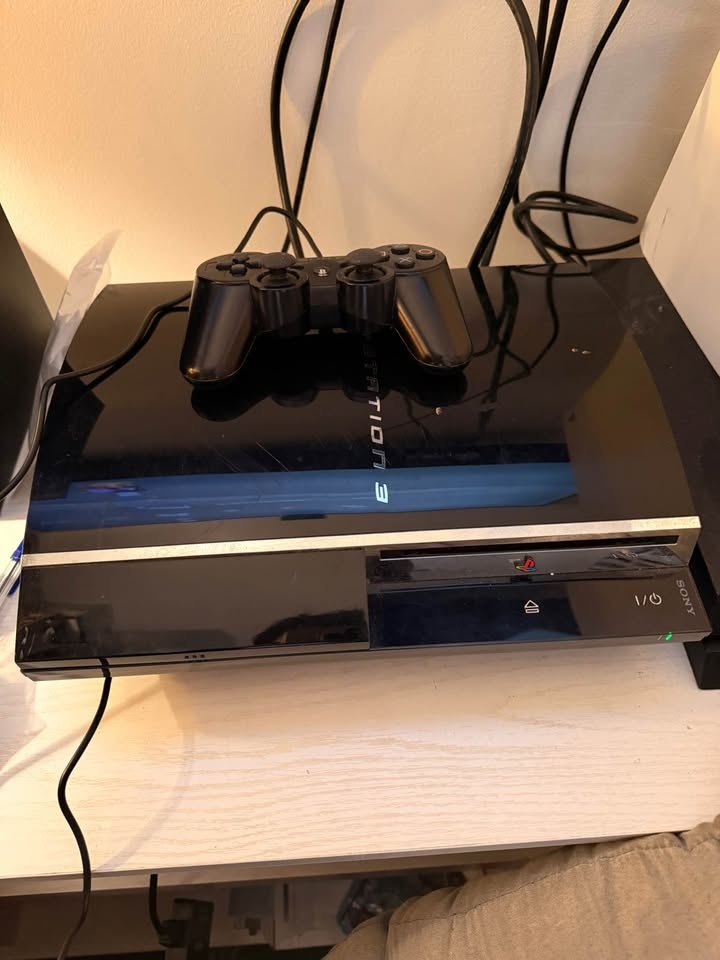 Fat PS3 Console - Backwards Compatible