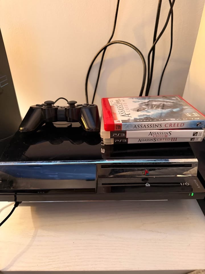 Fat PS3 Console - Backwards Compatible - photo 2