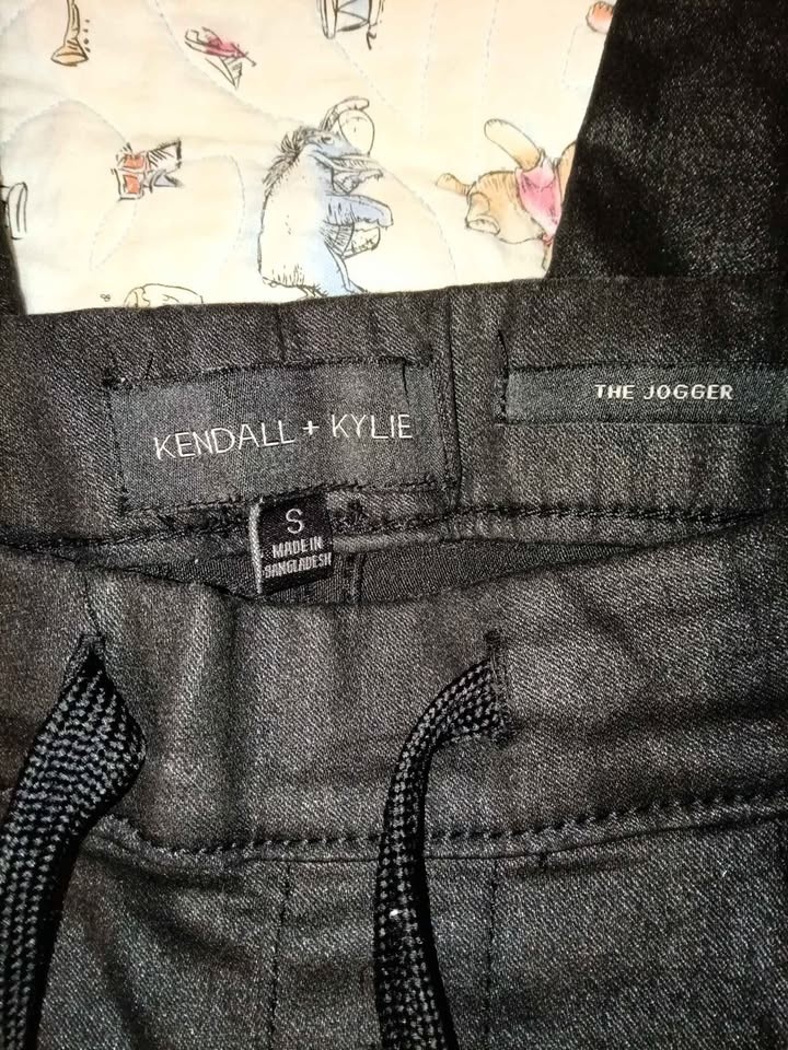 Kendall & Kylie Black Skinny Pants - photo 2