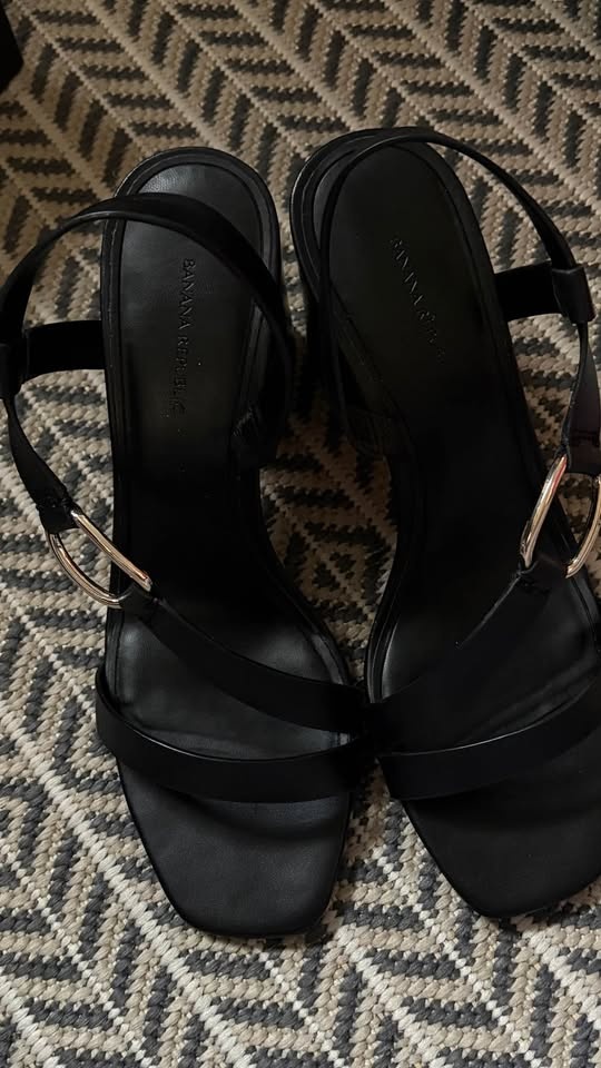 Banana Republic Slip On Block Heel - photo 2