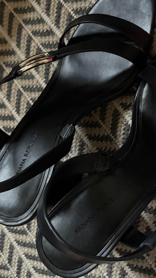 Banana Republic Slip On Block Heel - photo 3