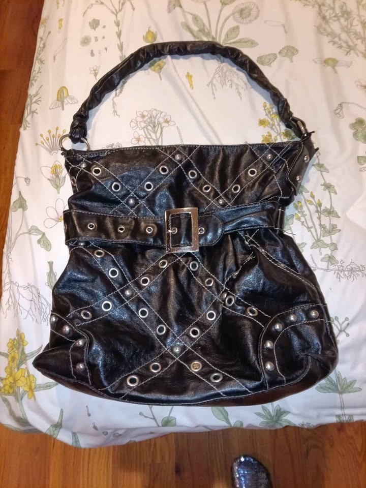 Multiple Purses - photo 2