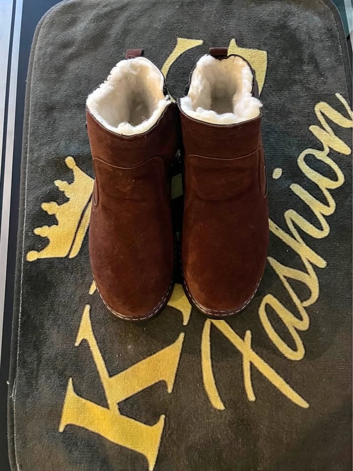 Unisex Stylish Short Boots with Soft Soles