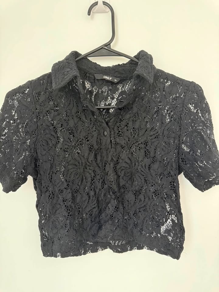 Black Lace Short Sleeve Top Size S