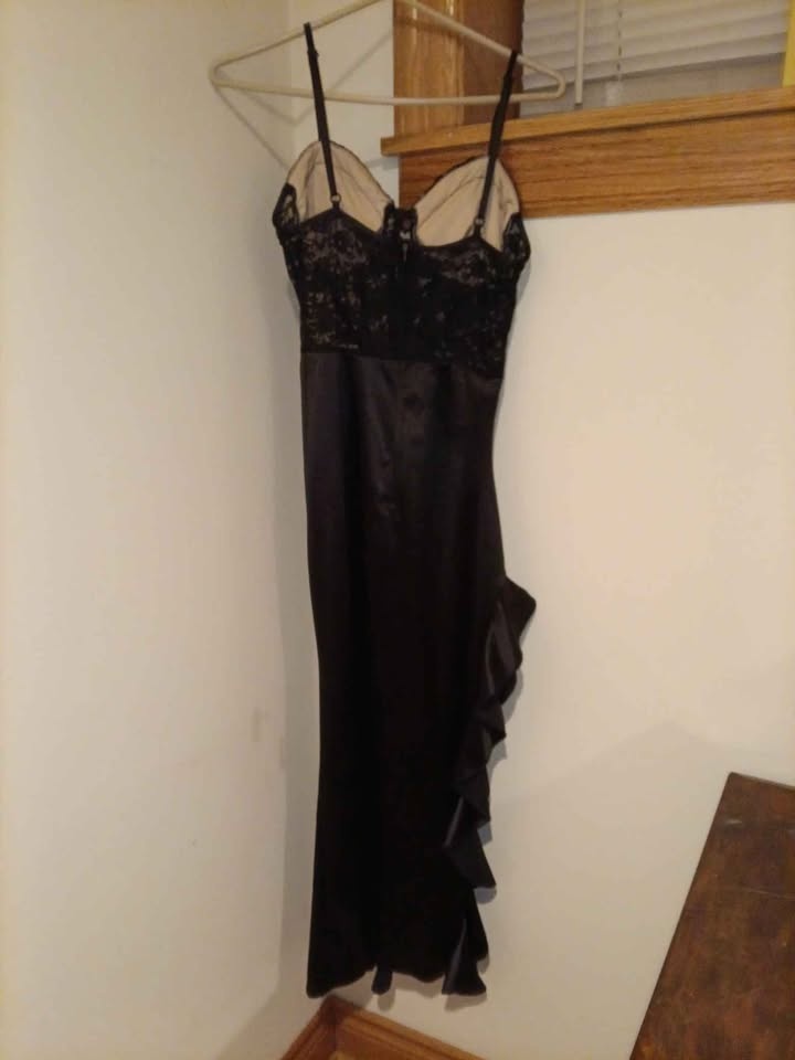 Woman's Summer Dresses - photo 2