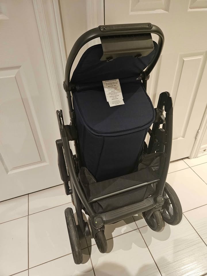 Uppababy Cruz V2 Stroller with Rain Cover & Bug Shield - photo 3
