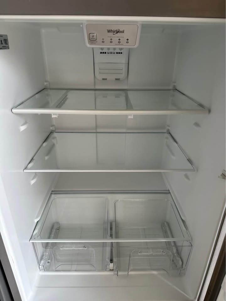 30” WHIRLPOOL REFRIGERATOR STAINLESS STEEL - photo 3