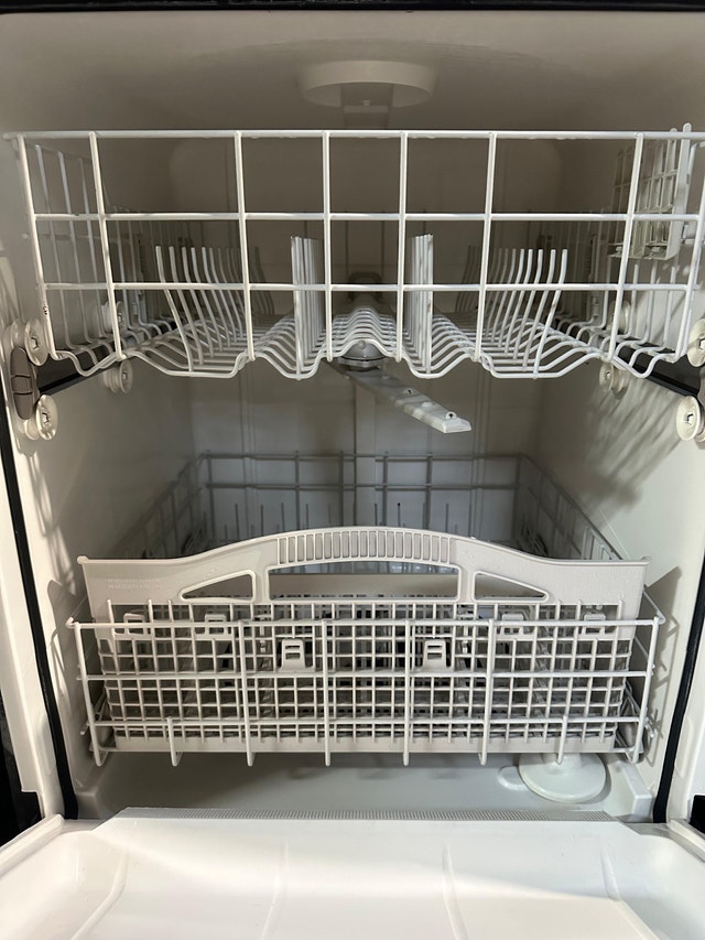 24” Whirlpool Stainless Steel Built-In Dishwasher - photo 3