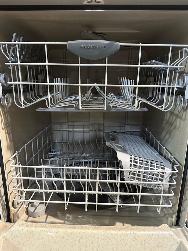 24” Frigidaire Gallery Built-In Dishwasher - Stainless Steel - photo 2