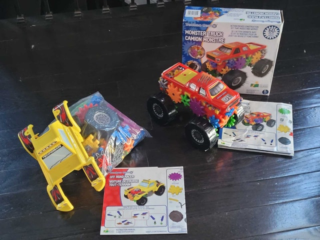 Techno Gears Monster Trucks - 2 Sets