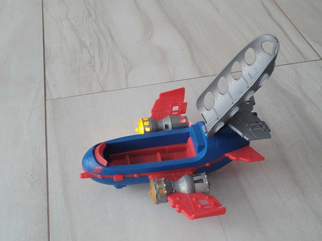 Interactive Plane toy with lights and sounds - photo 2