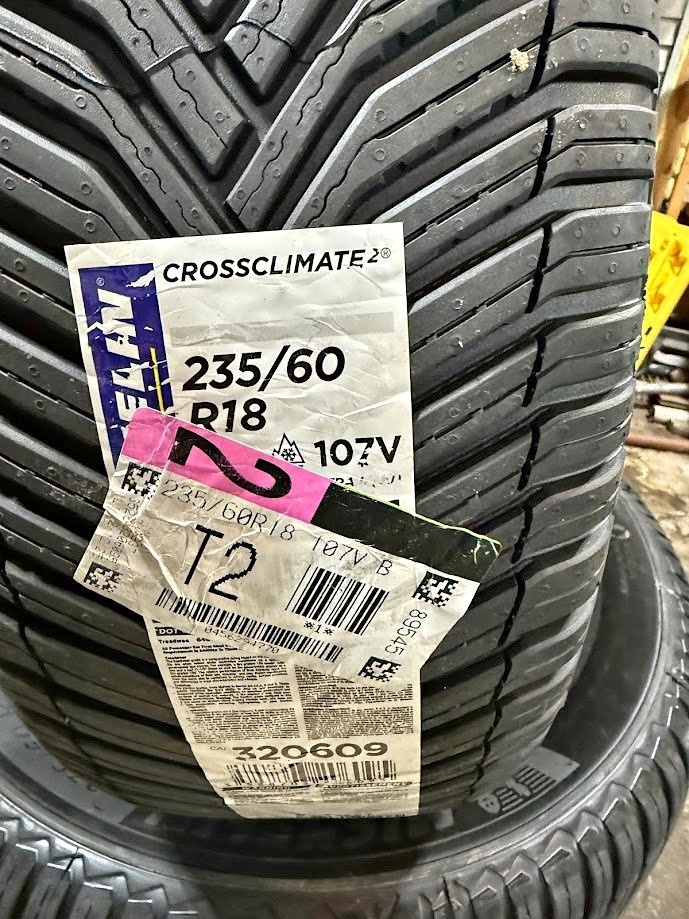 Michelin Cross Climate2 235/60R18 - Set of 4
