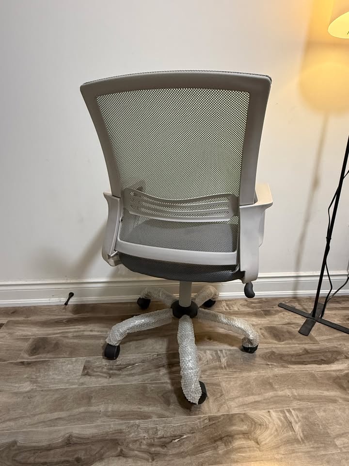 COMPUTER / OFFICE CHAIR – GREAT CONDITION - photo 3