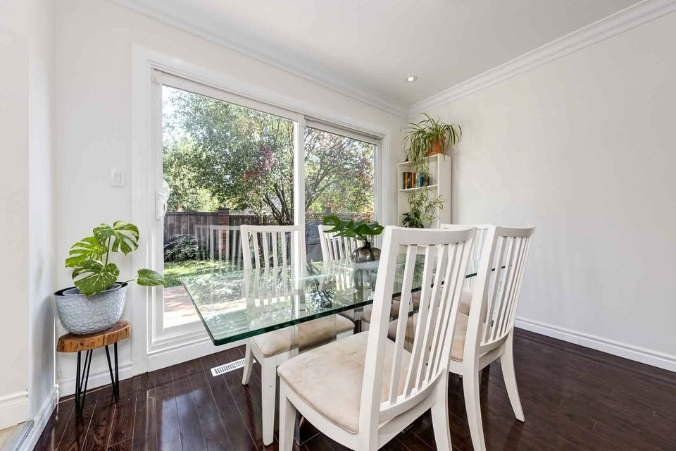 Glass Dining Table and 5 Chairs