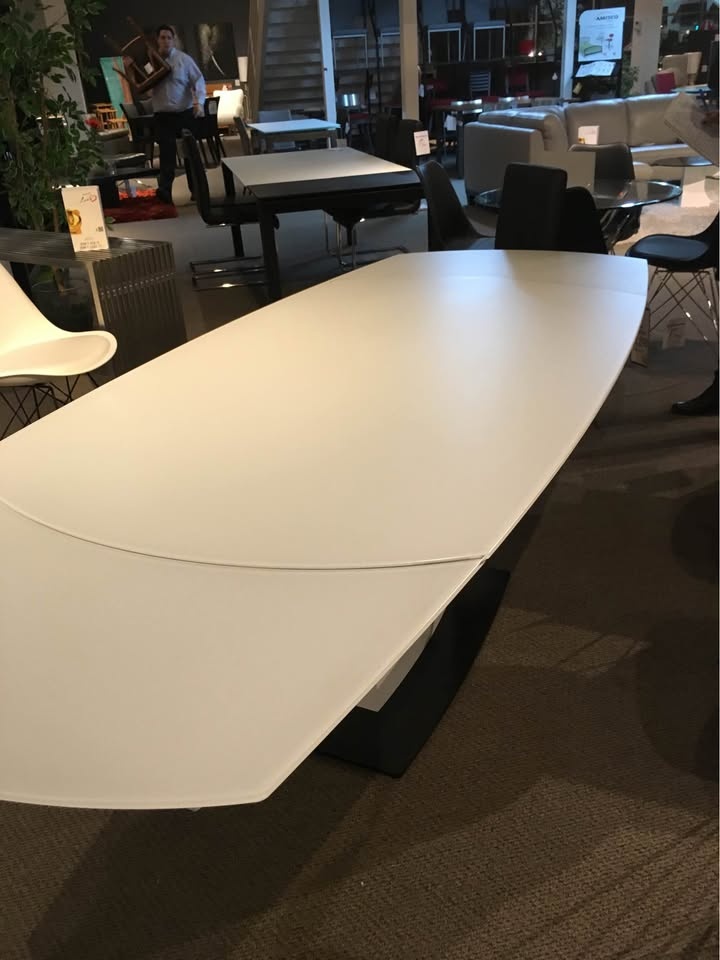 ScanDesign Balboa Expandable Table + 4 Leather Chairs - photo 2