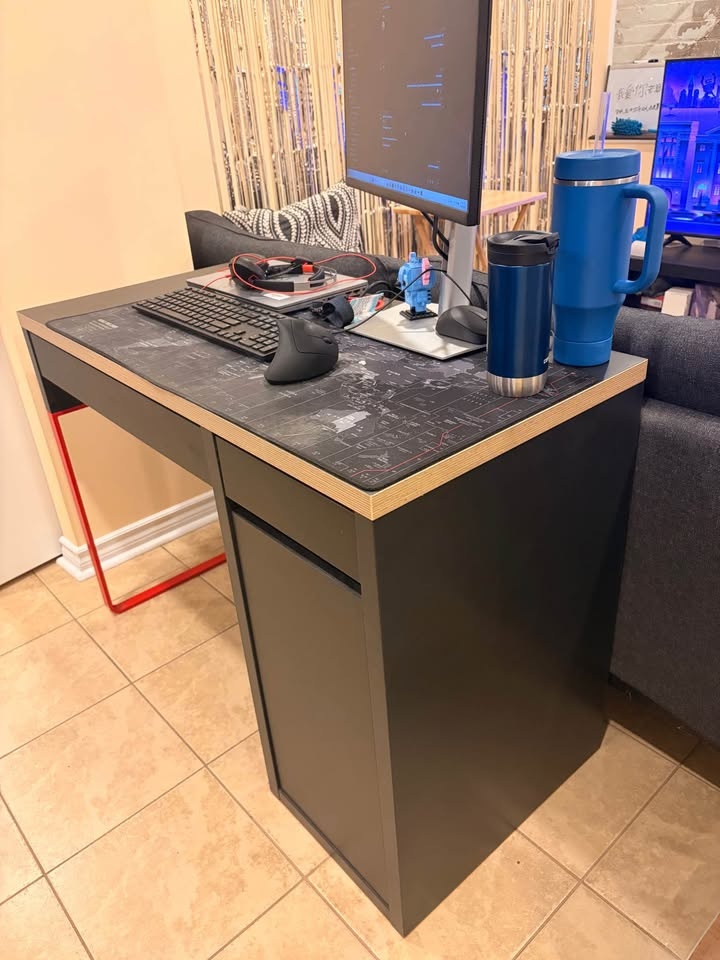 IKEA Micke Desk - photo 3