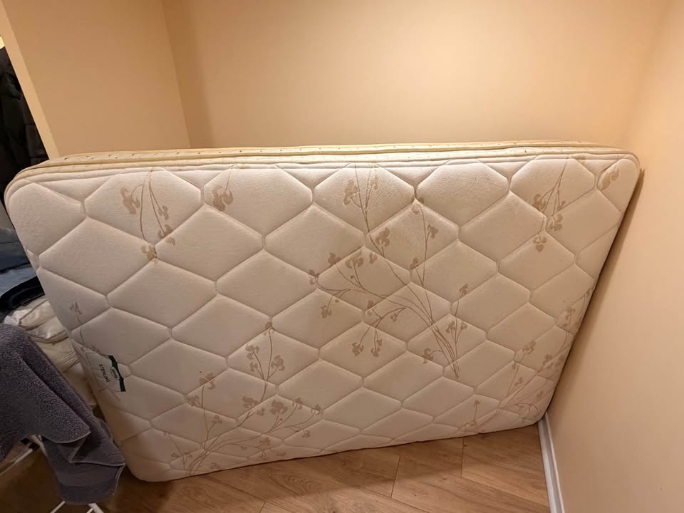 Full Size Mattress - photo 2