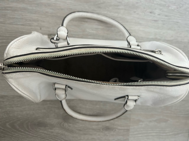 Michael Kors Purse - photo 2