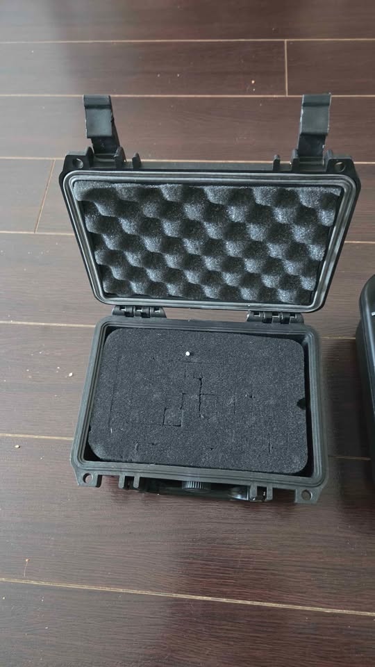 2 Hard Cases (Small & Medium) - photo 5