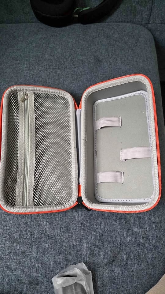 Hard case medium size for electronics