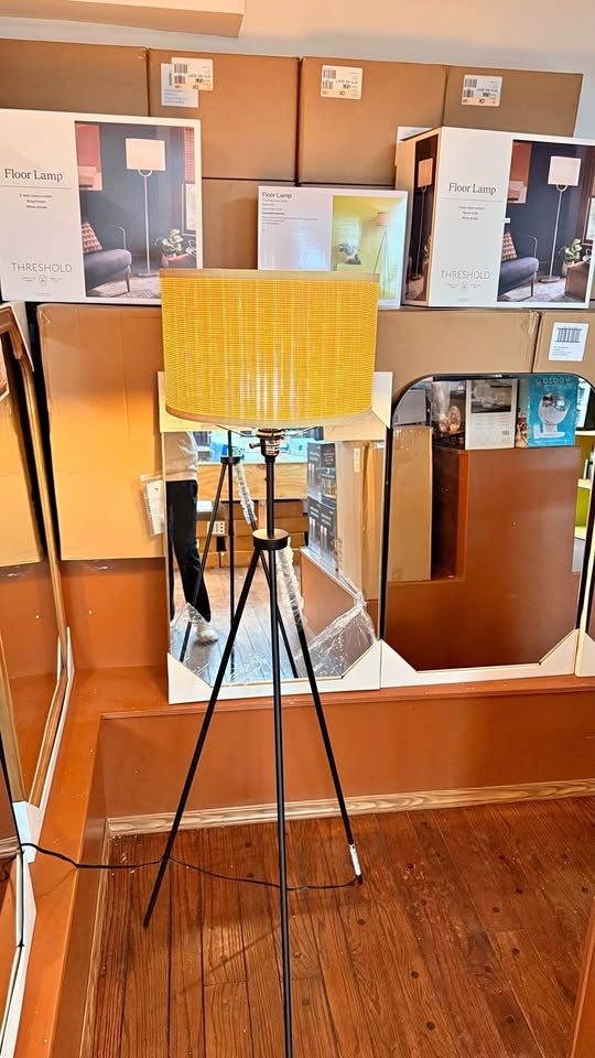 Tripod Floor Lamp with Shade Black - Room Essentials™