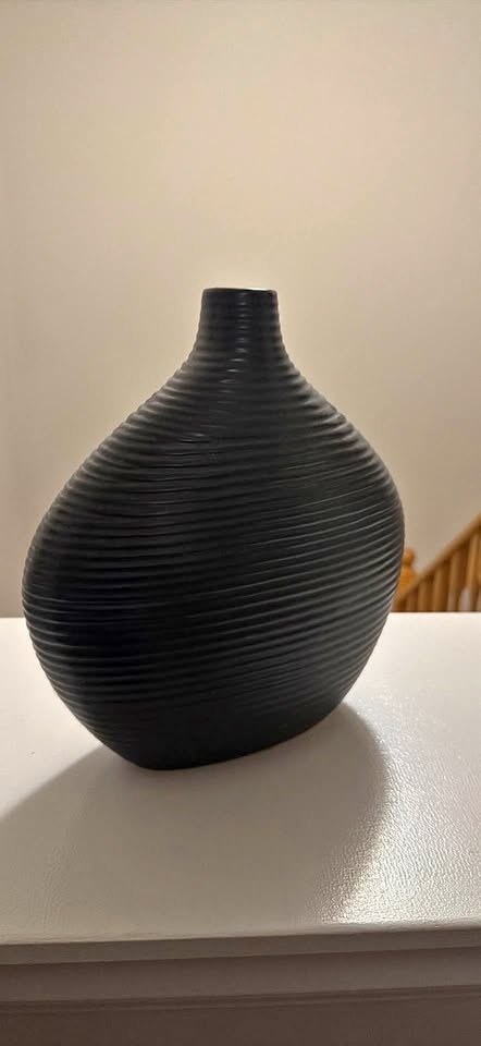 Ceramic vase