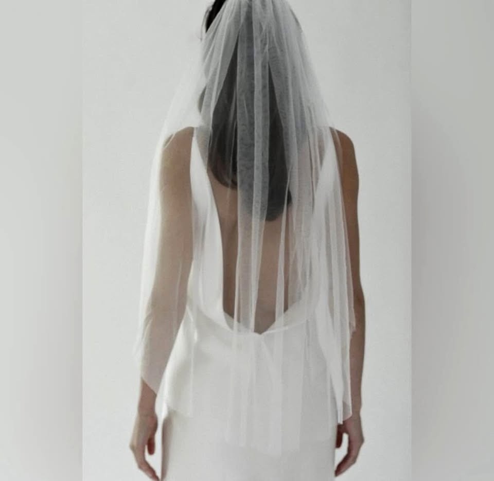 Designer Fingertip Raw Edge Wedding Veil (White)