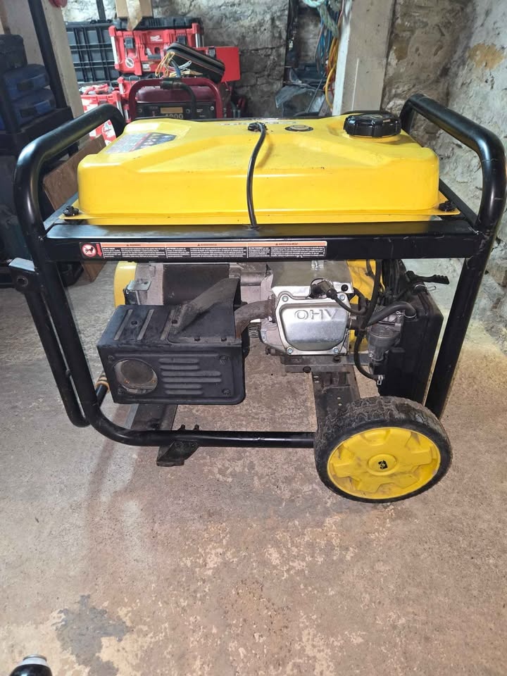 Champion 12000W/9500W Generator - Electric Start - photo 3