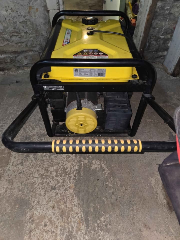 Champion 12000W/9500W Generator - Electric Start - photo 4