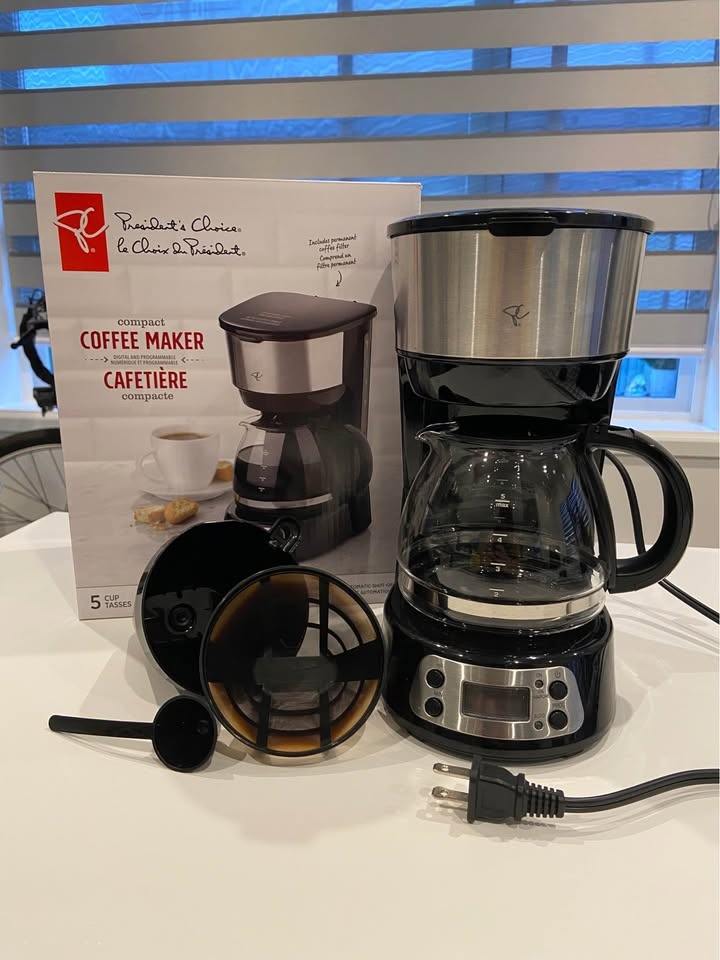 Compact Coffee Maker - 5 Cup