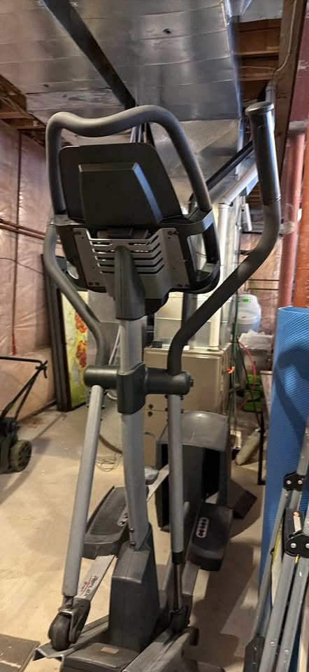 Pro-Form Reflex Elliptical - photo 2