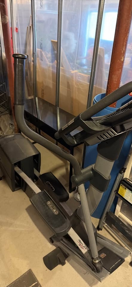 Pro-Form Reflex Elliptical - photo 3