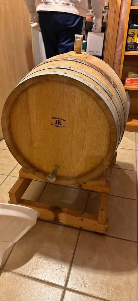 Cooperage of Hungary Wood Wine Barrel