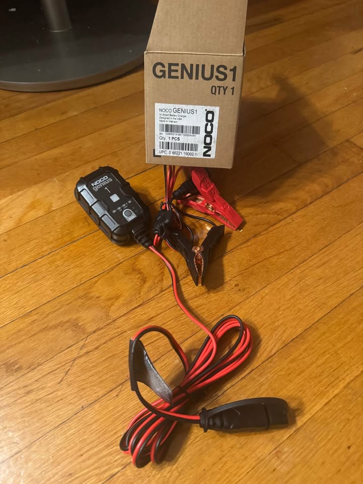 Battery Chargers – NOCO Genius1 & Battery Tender Junior 12V - photo 4