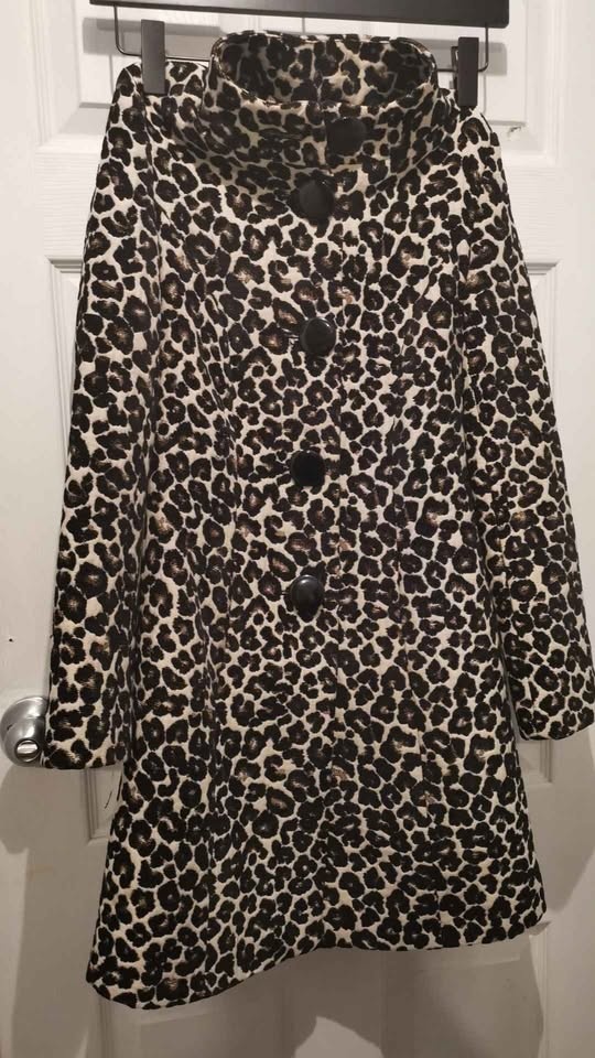 LeChateau Women's Size XS Leopard Print Jacket - photo 2