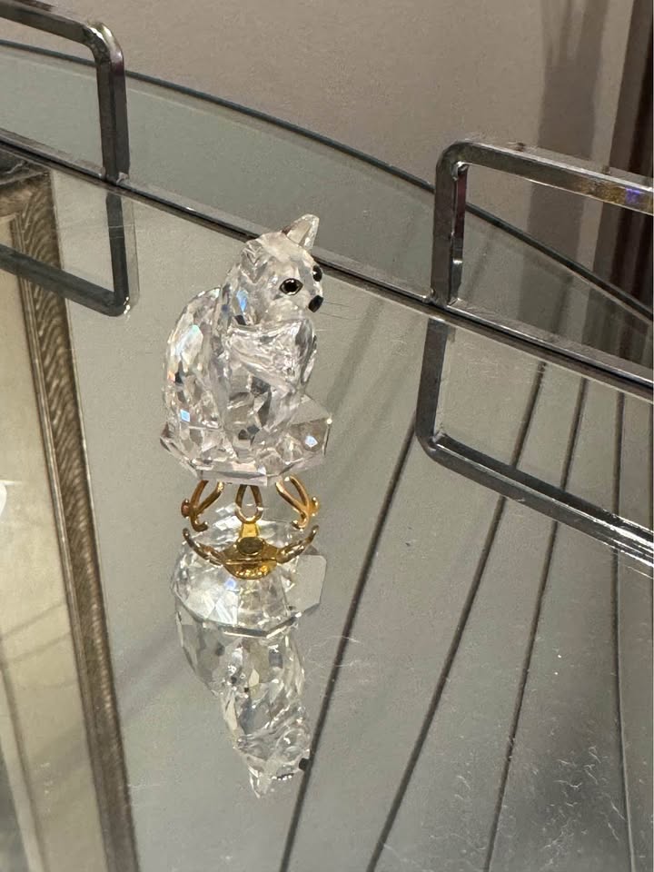 Swarovski Crystal cat with armchair - photo 3