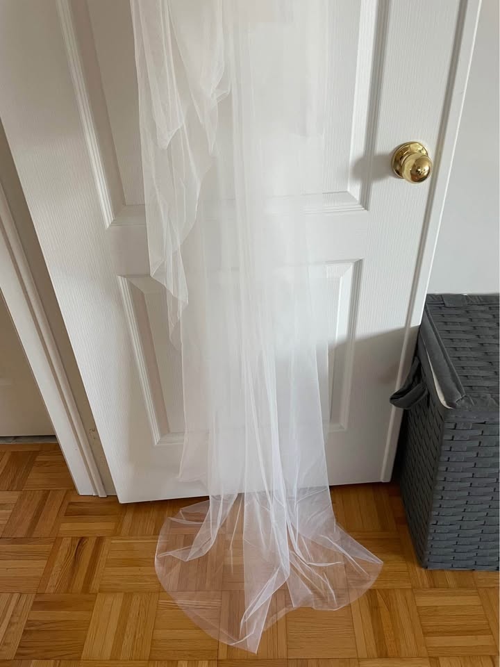 Designer Floor-Length Wedding Veil with Blusher (Ivory) - photo 4