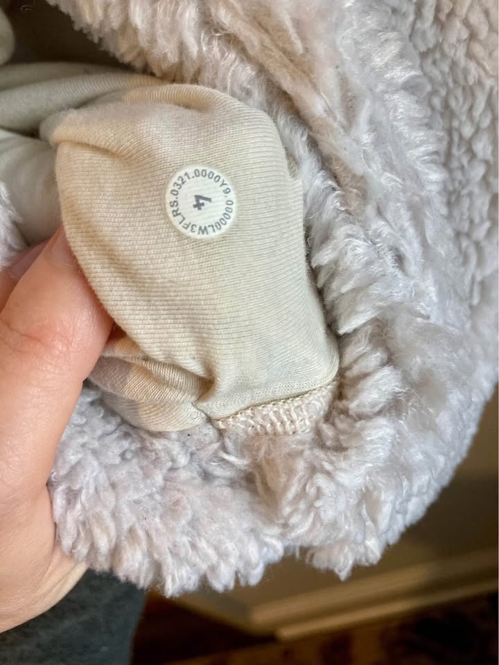Lululemon Textured Fleece 1/2 Zip Pullover - Size 4 - photo 4