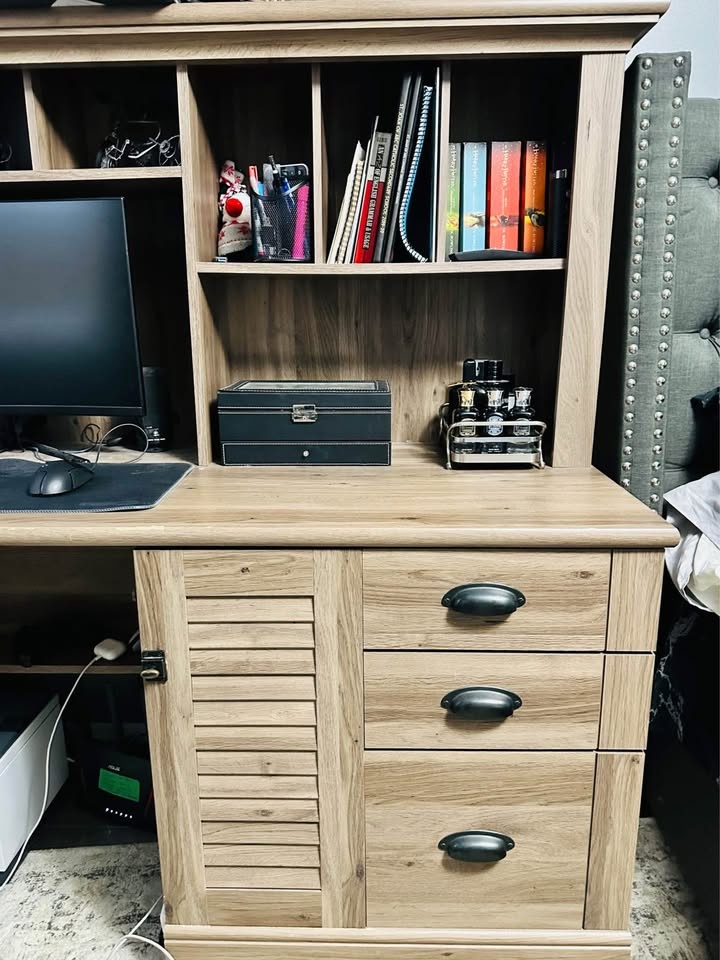 Office Desk with Hutch 62.25" – Salt Oak - photo 2
