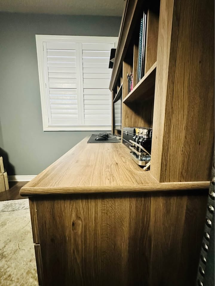 Office Desk with Hutch 62.25" – Salt Oak - photo 5
