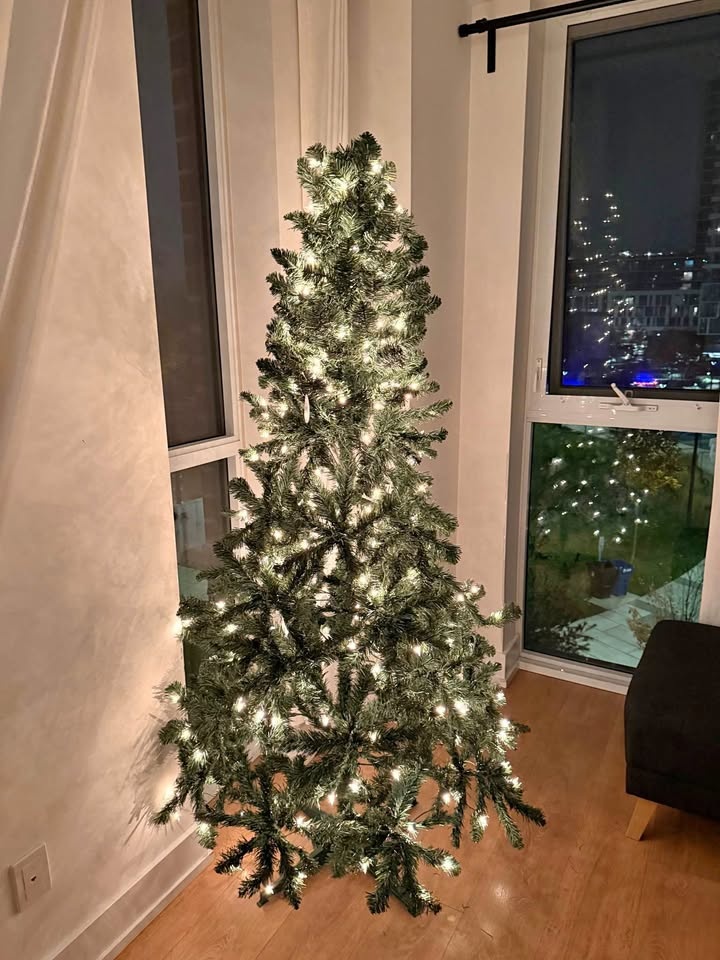Christmas tree 180 cm