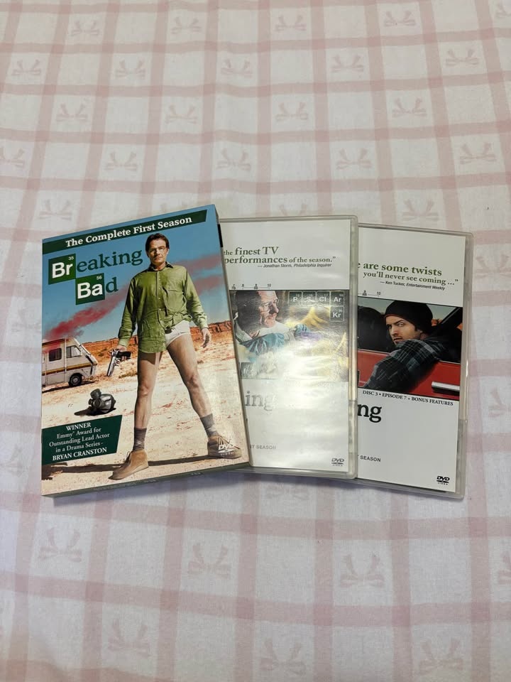 Breaking Bad Complete Seasons 1 & 2 DVDs - photo 2
