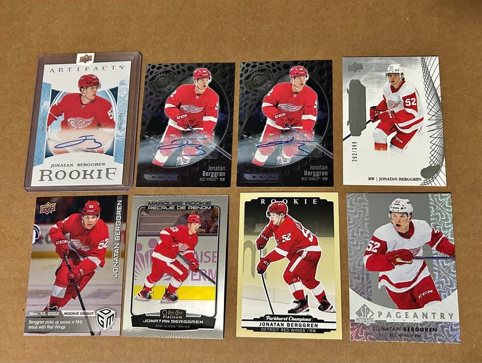 Lot Of 8 Jonatan Berggren Rookie Cards - Autos, Premier /399 & M