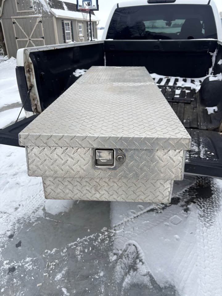 Delta Aluminum Truck Tool Box – 69” Long - photo 2