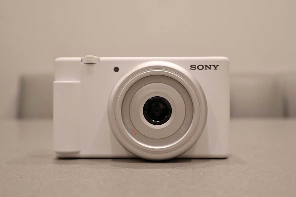 Sony ZV-F1 Vlogging Camera