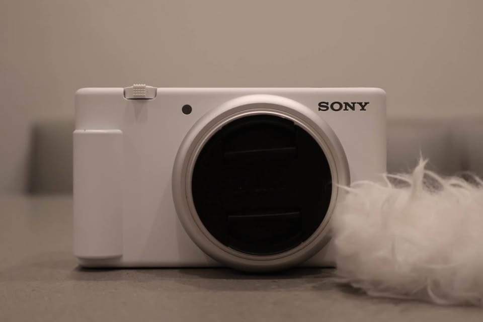 Sony ZV-F1 Vlogging Camera - photo 3